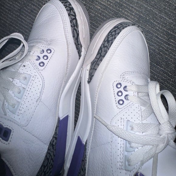 Jordan 3 Iris (kids 4.5Y) - Picture 1 of 5